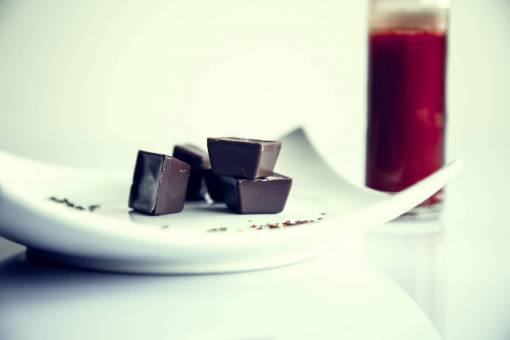 bit comida chocolate cubos cuadrados picaduras enchapado peinado