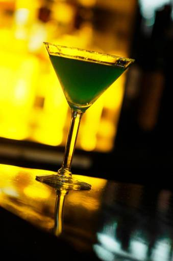martini-glass martini  drink  bar  cocktail  alcohol  beverage  color