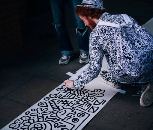gente hombre chico arte diseño dibujo al aire libre