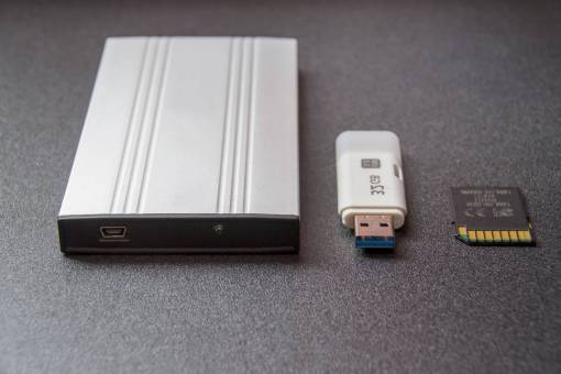 drive technology  gadgets  portable  memory  banks  sd  cards