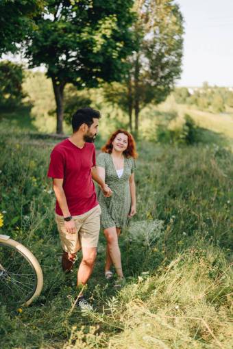 para caminar pareja, ambulante, aire libre