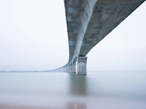 aguas serenas arquitectura puentes estructuras acero hormigón patrones industriales