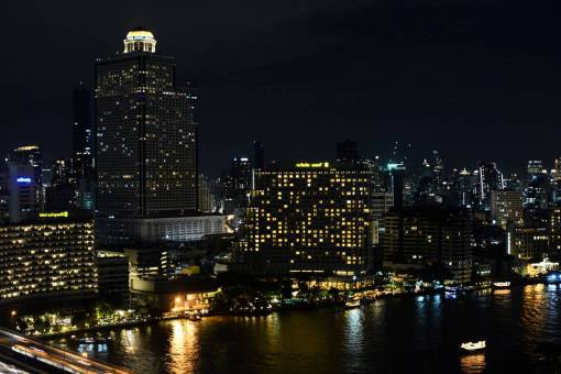 hora pico arquitectura edificios infraestructura oscuro noche cielo ciudad