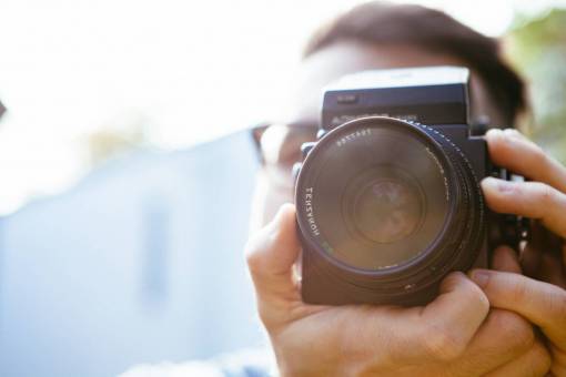 camera  lens  bronica  dslr  photographer  hands

