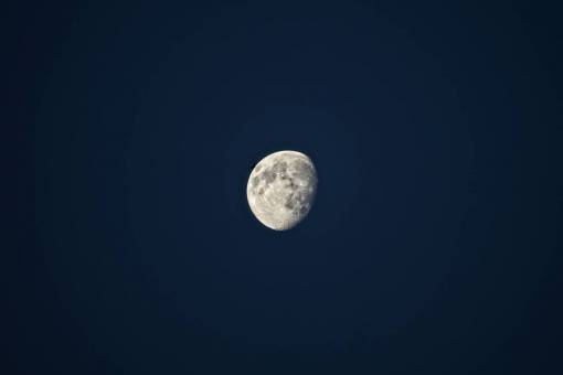 luna oscura noche cielo espacio