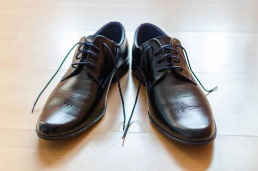 shoes  shoelace  floor  black  leather  wood  shiny
