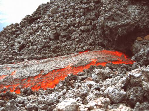 volcano volcano  magma  fire  heat  rocks
