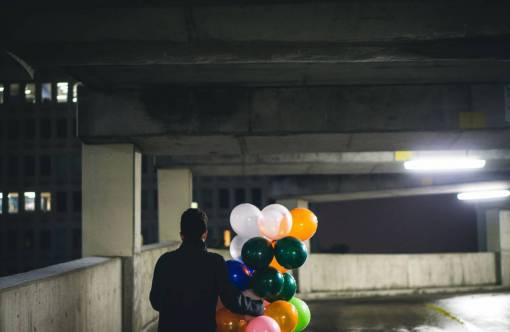 globo Globo gente hombre aparcamiento sorpresa fiesta de celebración