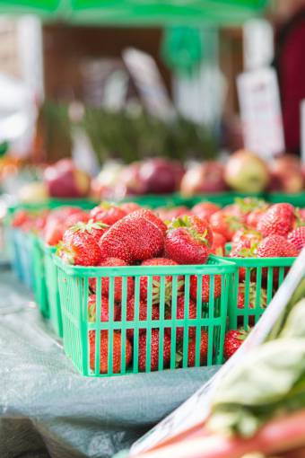 strawberries basket  strawberries  closeup  market  fresh  berries  fruit