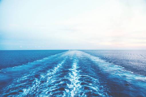 barco agua océano mar lago cielo azul