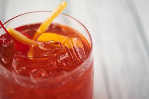 mixing cocktail  summer  red  berry  drink  beverage  alcohol