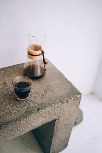 elaborate coffee  barista  beverage  cup  drink  minimal  brew