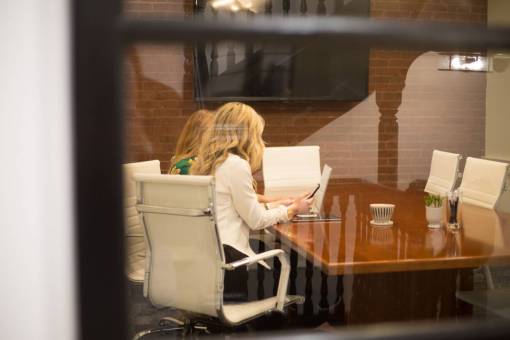 staff-meeting conference  room  meeting  business  women  people  professionals