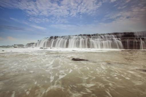 salpicadura caídas naturaleza agua rock paisaje árboles atracción