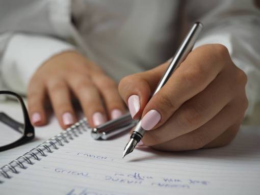 escritura papel steno pluma plumilla escritura mano cuaderno