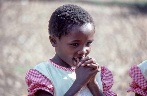 afro gente, niño, negro, feliz, esperanzado, afroamericano