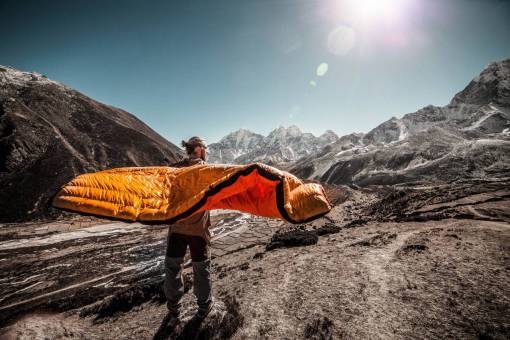 gente hombre viajes aventuras cama campamento montaña