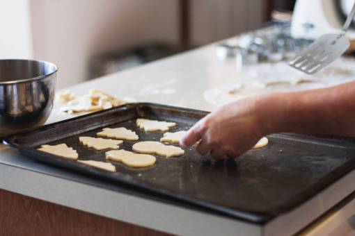 sheet-music plain  sheet  dough  cookie  bake  baking  kitchen