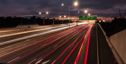 autopista coches de carretera larga exposición transporte por carretera viajes conducción