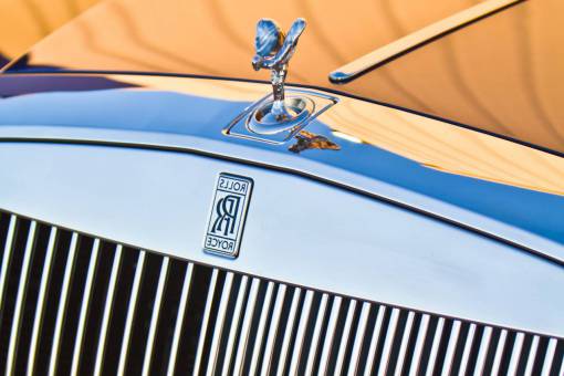 badge rolls royce  car  badge  close up  transport  metal  grill