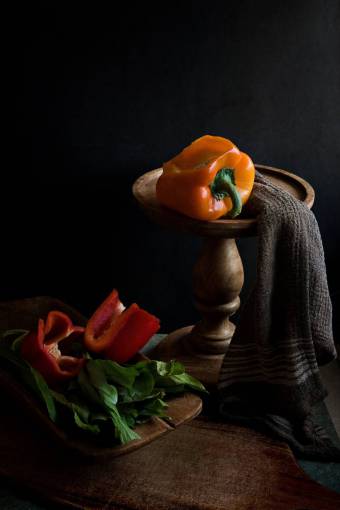 sliced  peppers  kitchen  display  stand  wood  vegetable