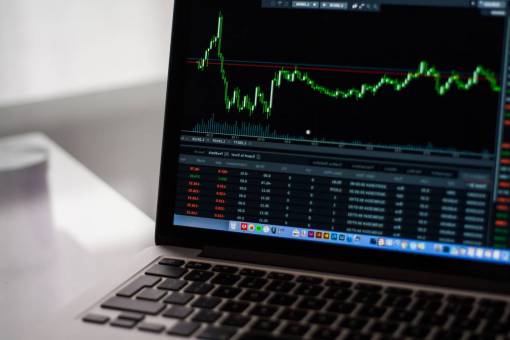 mercado de valores gráficos gráficos financiar dinero acciones macbook