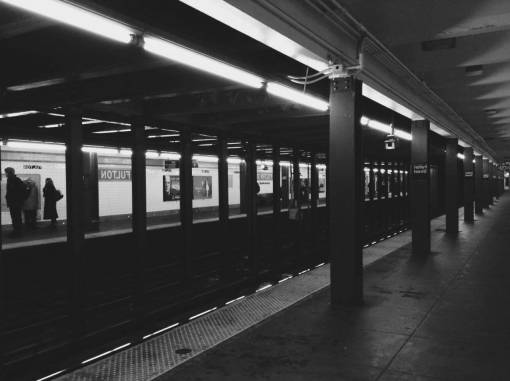 blanco y negro Transporte de la estación de metro urbano de la ciudad de Nueva York