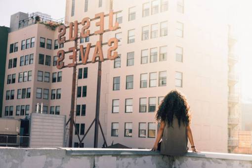 curl urban  city  buildings  sun  sunlight  people  girl
