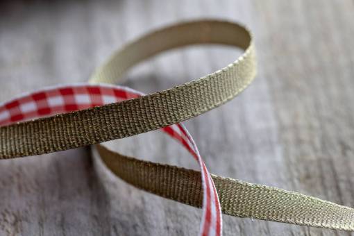 feminine wood  gold  ribbon  plaid  festive  feminine  crafts