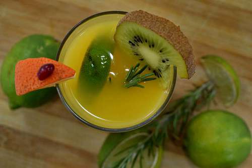 lemonade fruit lemonade mandarin bitter kiwi cocktail fresh water lime
