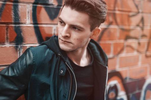 4k beautiful  fashion  model  outdoors  photoshoot  male  men