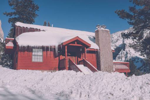 congelado casa invierno nieve escalera terraza árboles ladrillos
