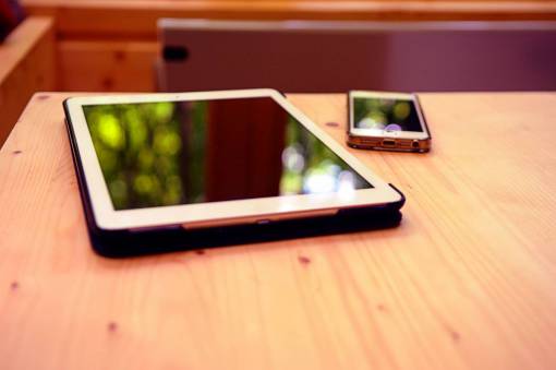 tableta iphone ipad tablet tecnología oficina de negocios móvil
