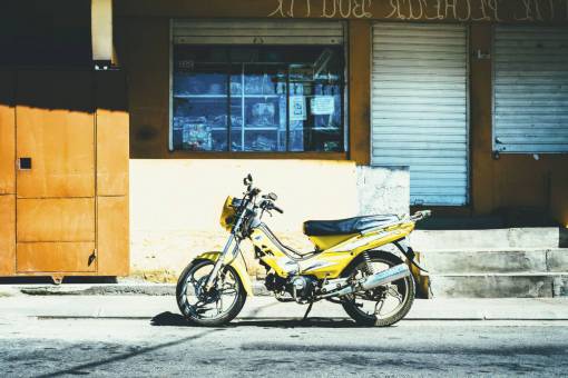 bicicleta motocicleta, carretera, soleado, amarillo, vehículo