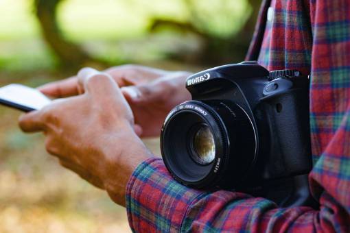 fotografia de naturaleza gente hombre chico fotógrafo cámara fotografía naturaleza
