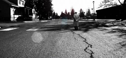 carretera crack gente hombre monocromo en blanco y negro