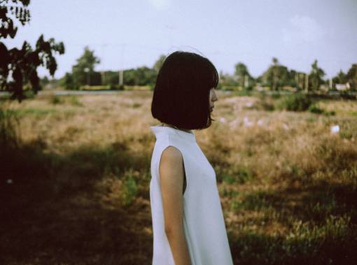 woman  girl  lady  people  side  view  profile