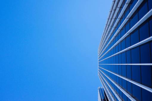 corporativo cielo azul sol edificio oficina de negocios corporativos