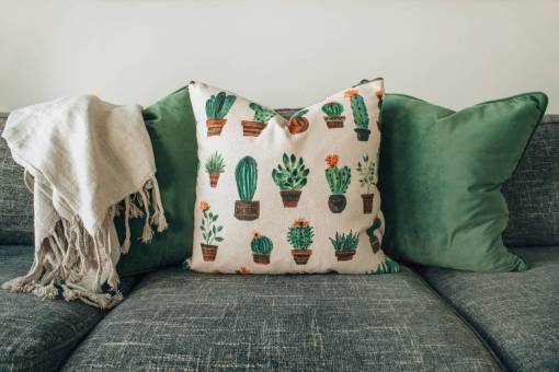 sofa cactus diseño de interiores cojín sofá gris verde