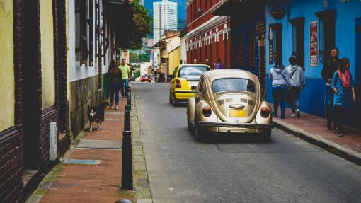 sidewalk cars  urban  street  pedestrians  people  sidewalk  colorful