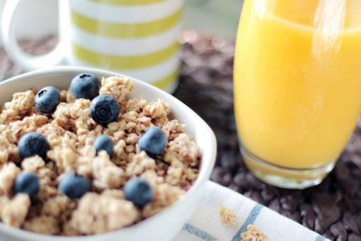 blueberries muesli  granola  cereal  breakfast  juice  blueberries  healthy