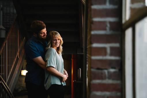 abrazos gente pareja abrazo amor hombre mujer sonrisa