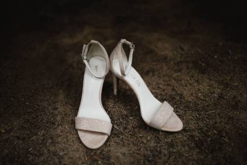 artico todavía artículos cosas zapatos boda evento sandalias