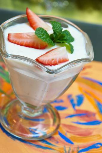 dairy-cow-breeds yogurt  parfait  berries  strawberry  fruit  dairy  healthy