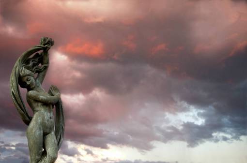 escultura arte escultura nubes oscuras cielo puesta de sol mujer