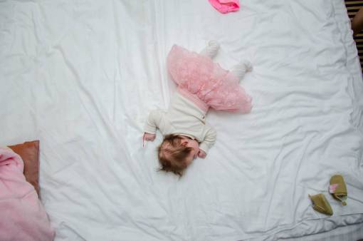 sheet-music baby  infant  kid  child  girl  bed  sheet