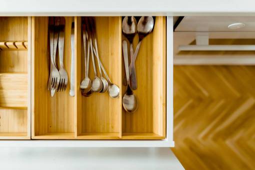 house  kitchen  interior  utensils  spoon  fork  teaspoons
