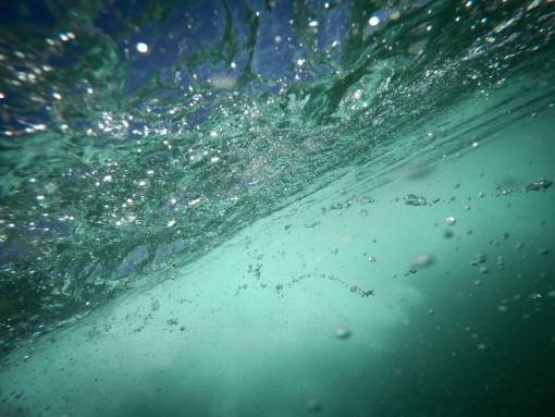 bajo naturaleza agua océano mar chapoteo burbujas ondulaciones
