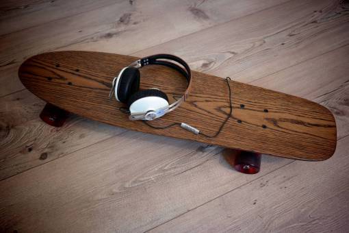 oak wood  skateboard  headphones  flooring  rustic  oak  wheels