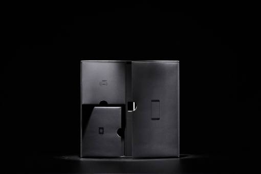 thorn black  light  dark  box  partition  divider
